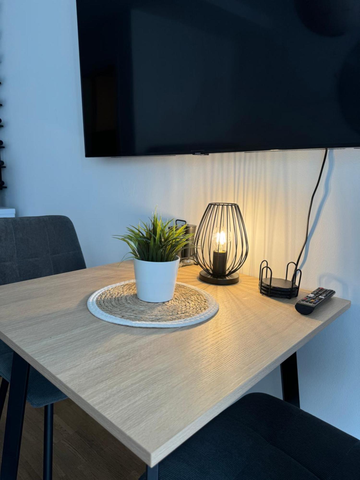 Moderne Ferienwohnung Mit Terrasse Вюрцбург Екстер'єр фото